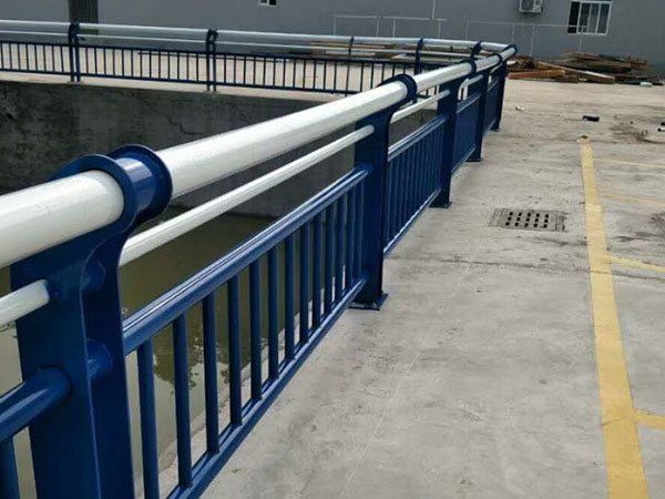 桥梁护栏